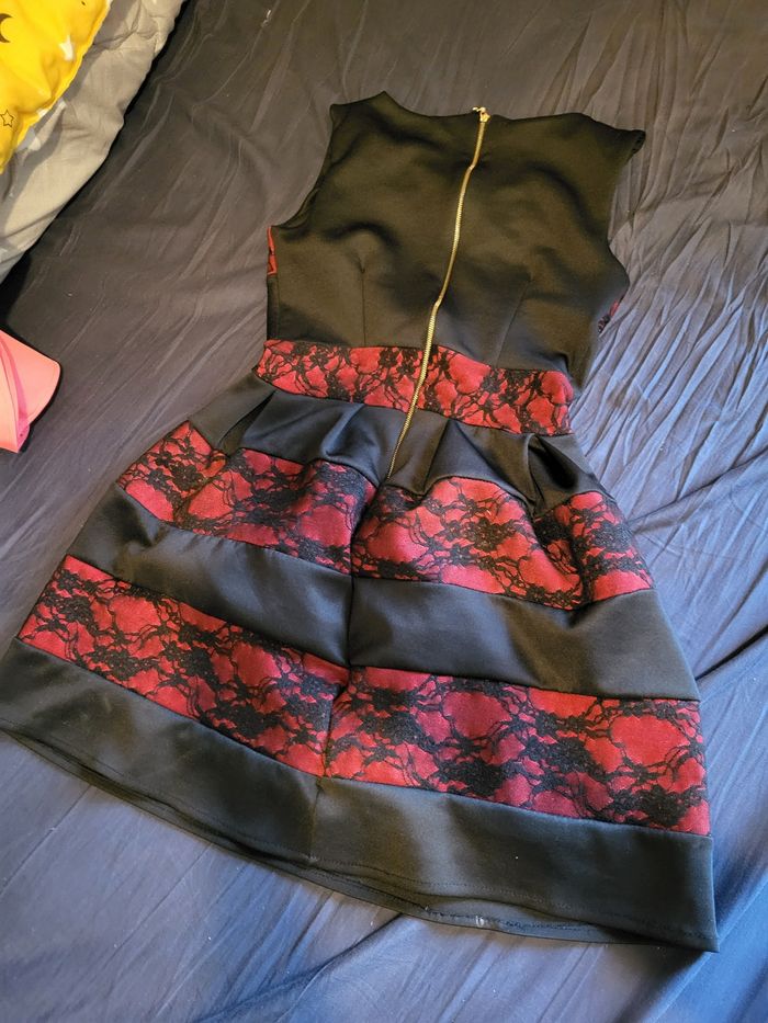 Robes tailles 38 2 euros pièce - photo numéro 2