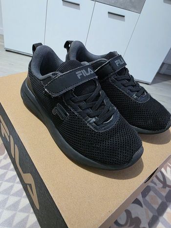 Baskets Fila Noires "Spitfire" (Taille 29) - Très bon état