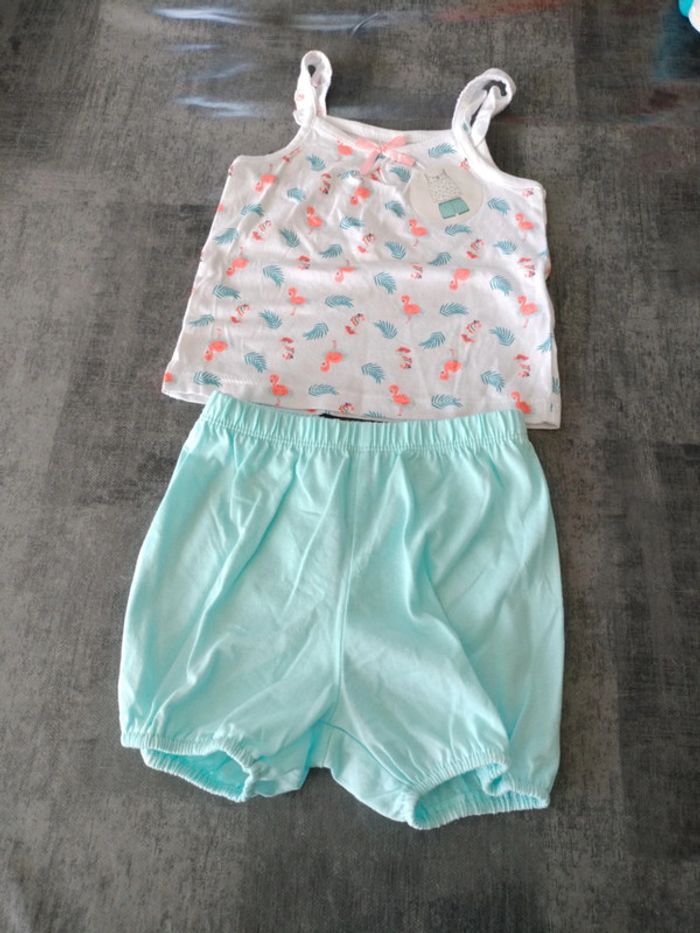 Ensemble 9 mois neuf