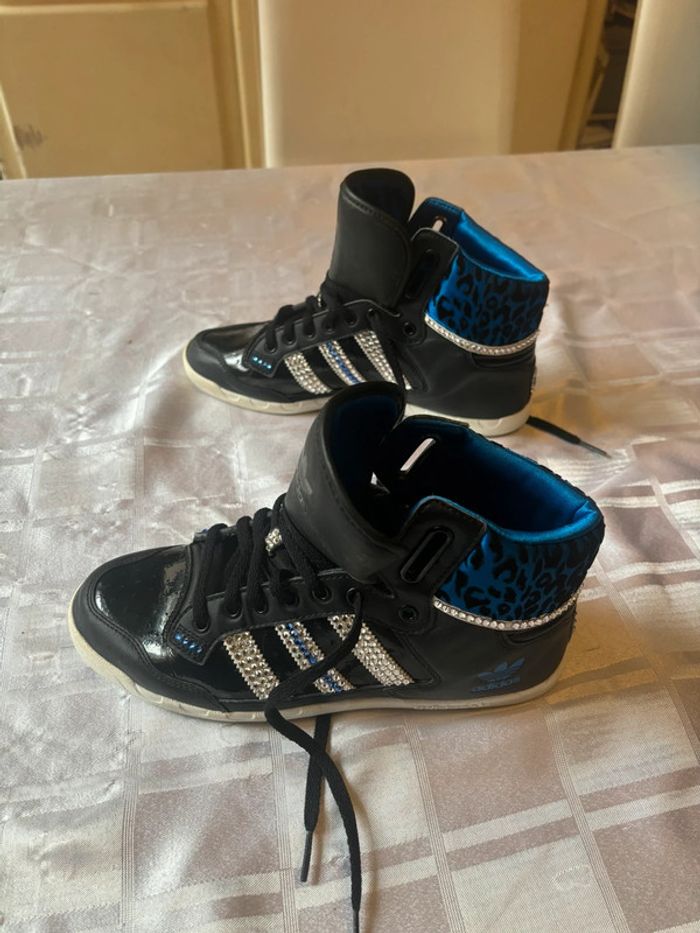 Baskets adidas vintages 39 1/3 - photo numéro 2