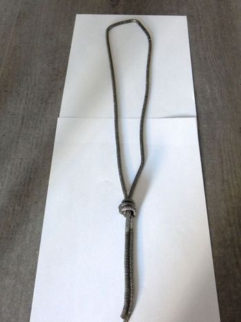 Collier/Sautoir argenté/gris