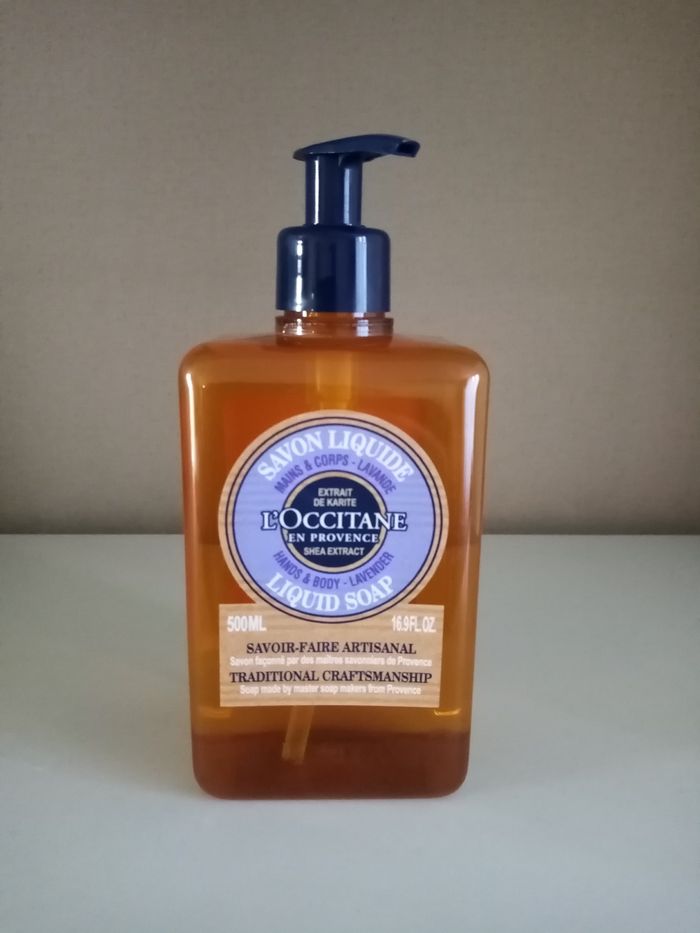 L'Occitane (savon-liquide)