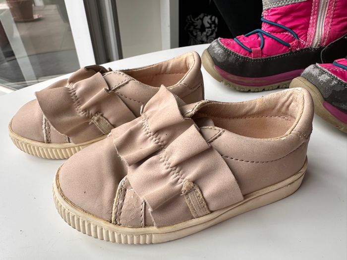 Lot de 4 paires de chaussures et bottes de neige taille 20 a 22 zara, kiabi et autres - photo numéro 9