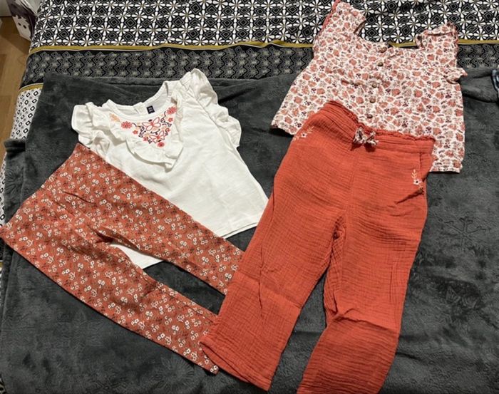 Lot 2 ensembles sergent major 36 mois