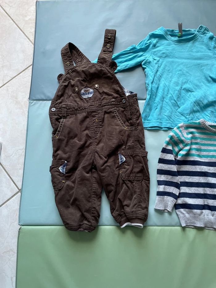 Ensemble 12 mois + haut en cadeau - photo numéro 2