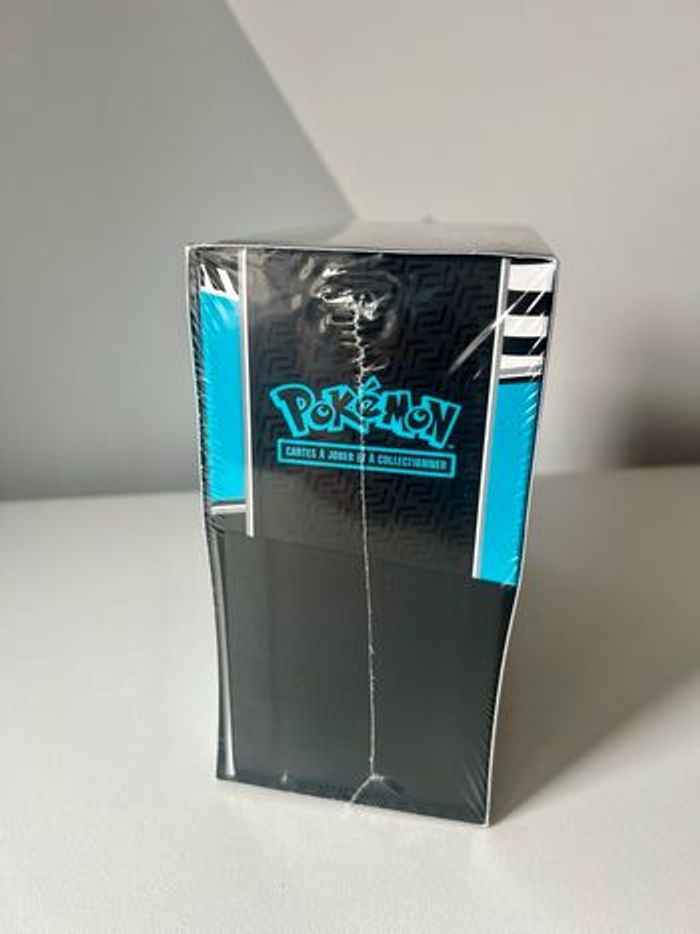 Coffret dresseur d’élite etb foudre noire ev10.5 cartes Pokémon - photo numéro 6