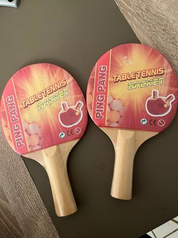 2 raquettes ping-pong neuves 