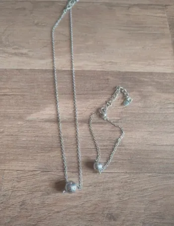 Collier + bracelet fantaisie