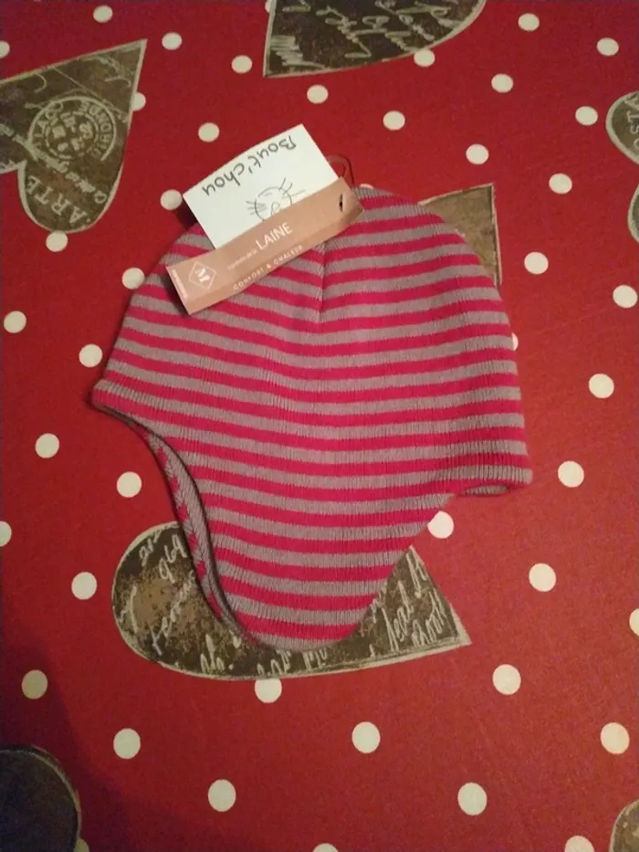 Bonnet neuf laine 25%