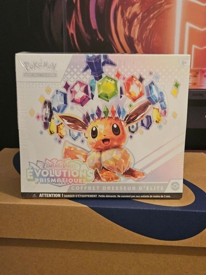 Pokemon ETB ÉVOLUTION PRISMATIQUE 8.5