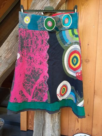 Très belle jupe coton Desigual,  pleine de couleurs, taille S 38/40