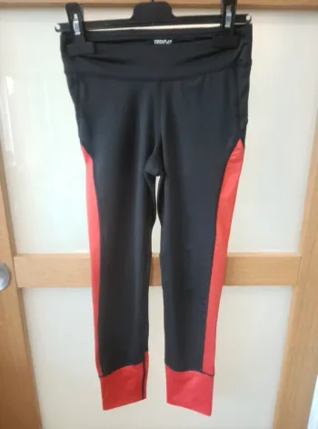 Pantalon legging neuf - Sport - Fille 10 ans