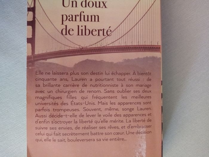 Livre : Harlequin (un doux parfum de liberté) - photo numéro 3