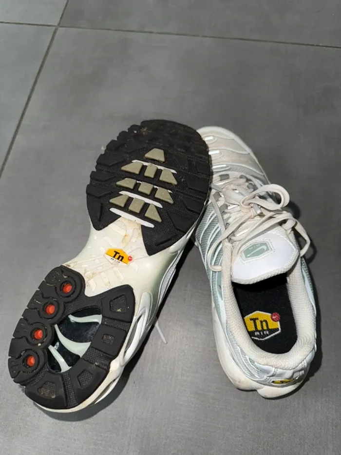 Nike air TN femme taille 36,5 bonne etat - photo numéro 5