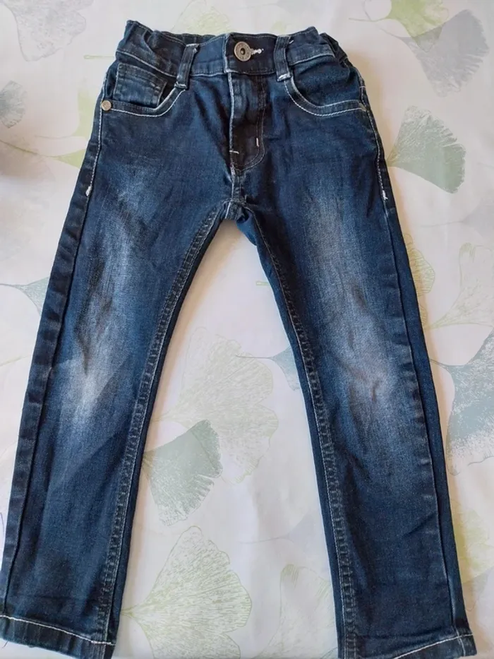 Lot de 2 jeans garçon 4 ans - photo numéro 2