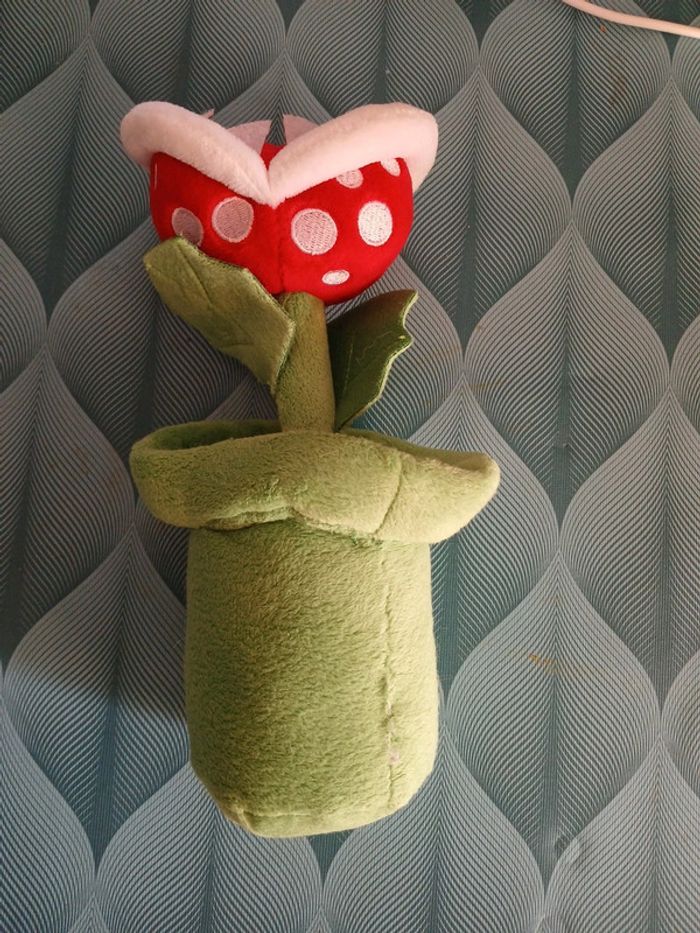Peluche monde de Mario - photo numéro 2