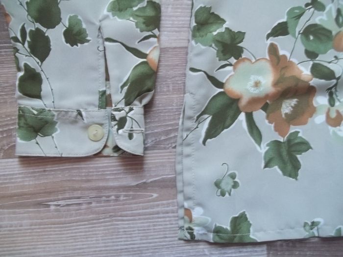 Chemisier beige grandes fleurs 44 - photo numéro 4