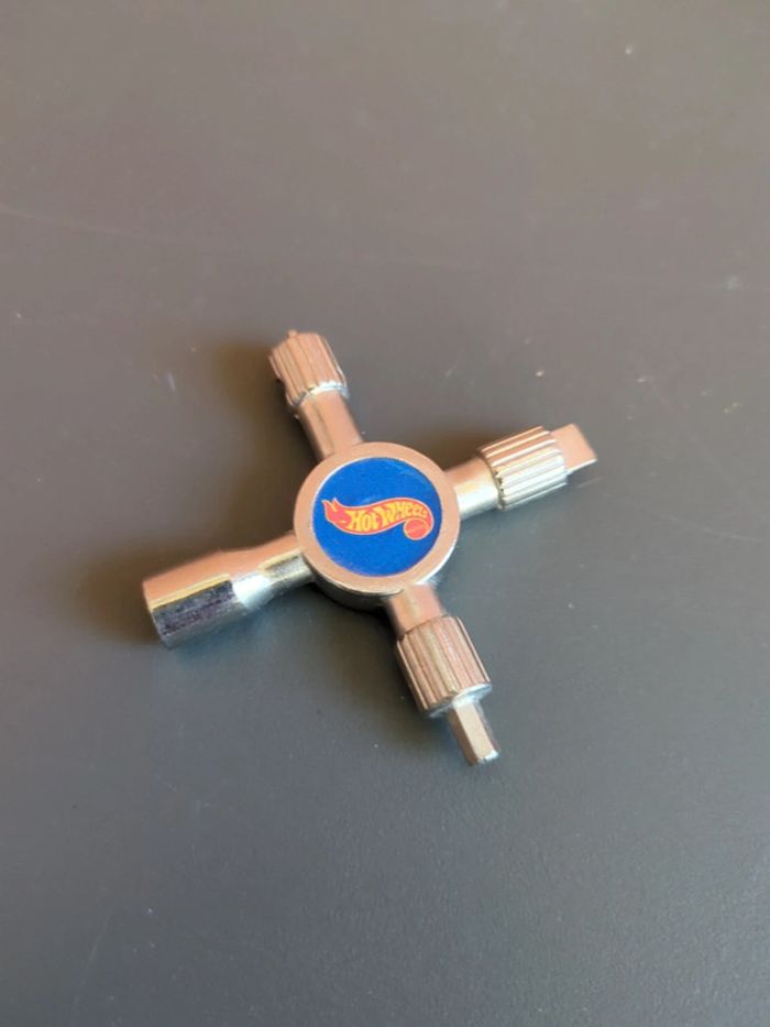 clé hot wheels