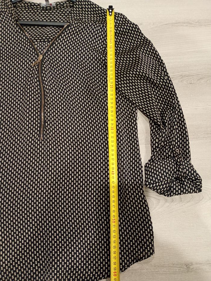 Chemisier fluide à motifs - GDM (Taille 38)
- photo numéro 4