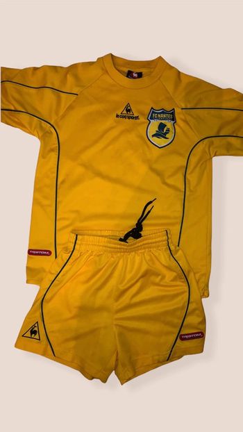 Ensemble#FC Nantes#taille 10/12 ans#collector#2003