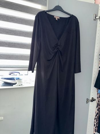Robe nour h&m taille xl tres bonne etat