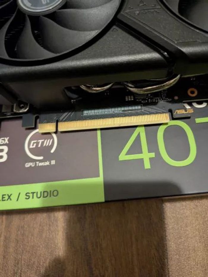 Carte graphique ASUS Dual NVIDIA GeForce RTX 4070 SUPER OC 12 Go GDDR6X - photo numéro 3
