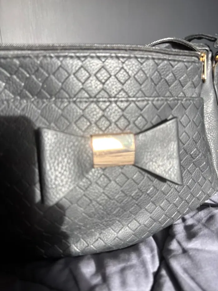 Sac noir - photo numéro 2