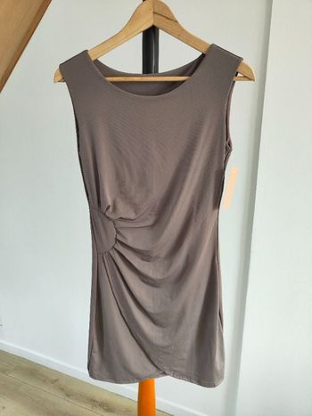 Robe taupe 36