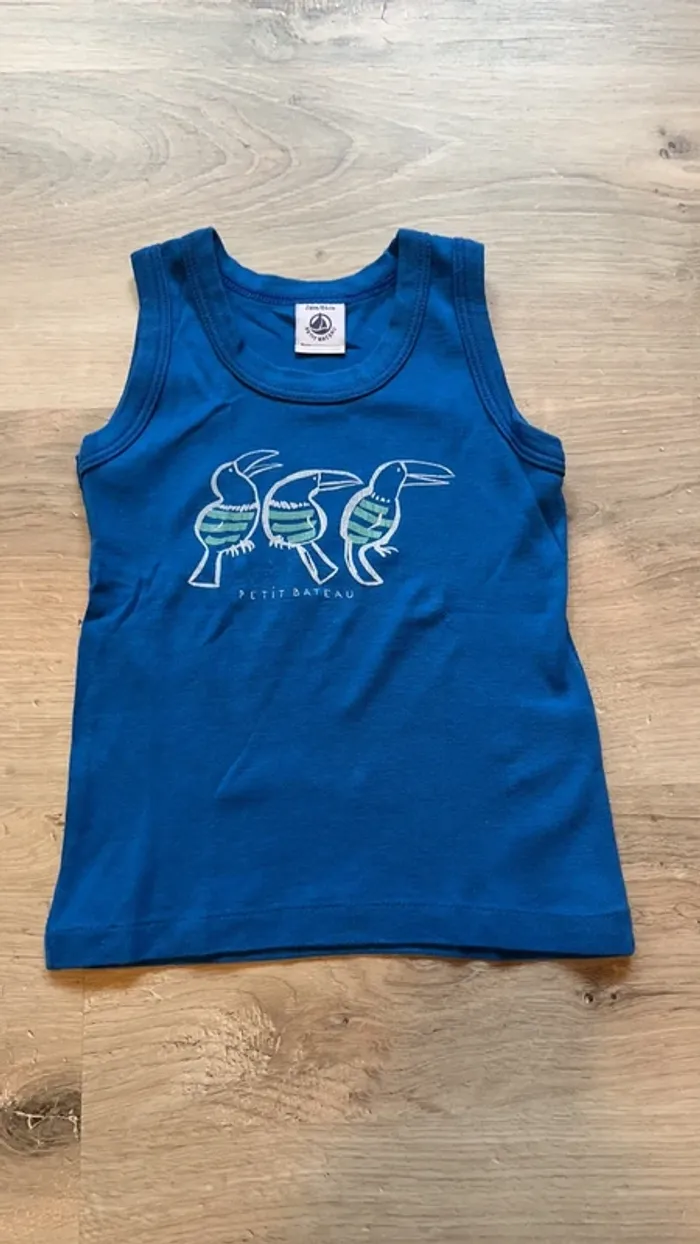 T-shirt sans manches