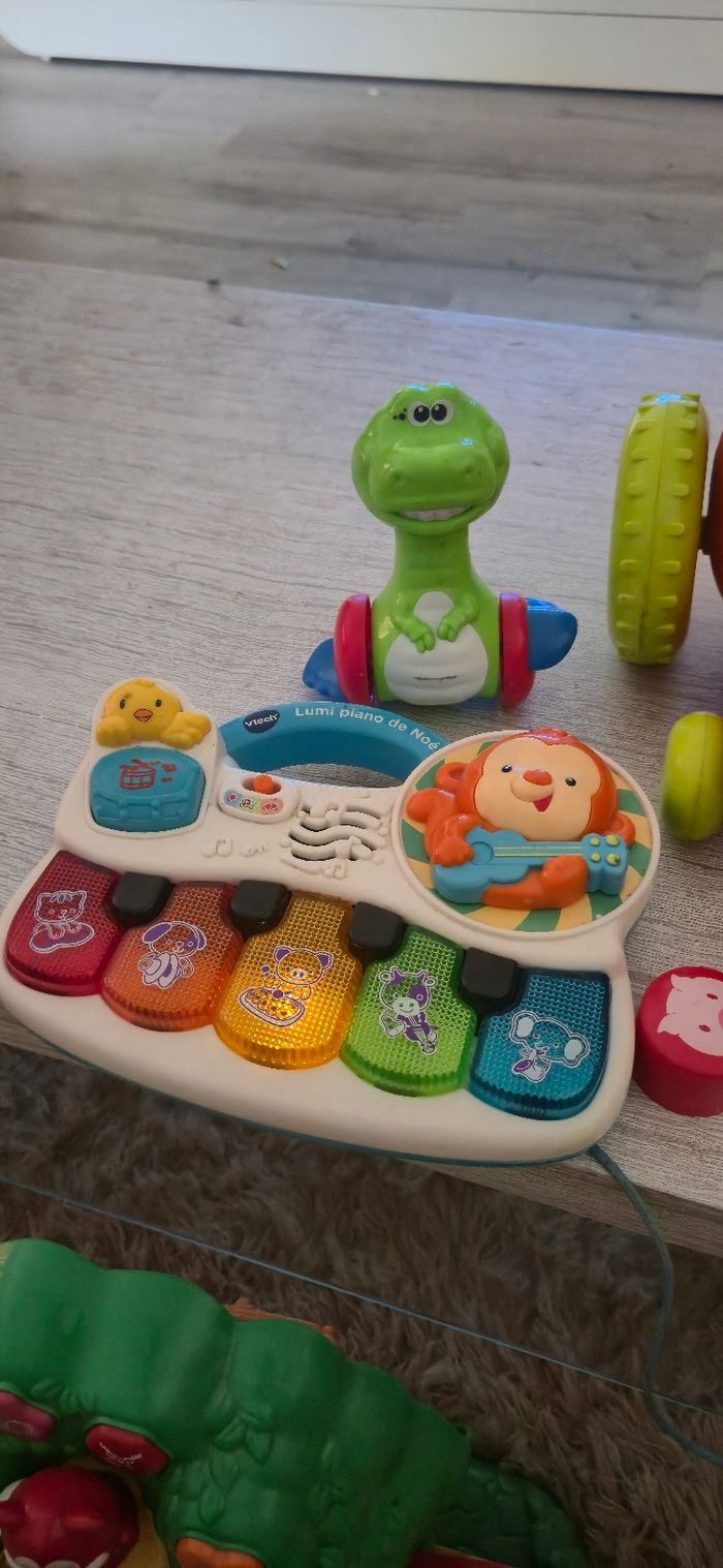 Lot jouets bébé - photo numéro 4