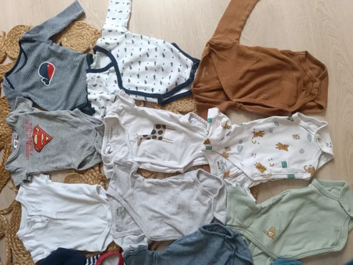 Lot de 15 bodies 3 mois garçon - photo numéro 3