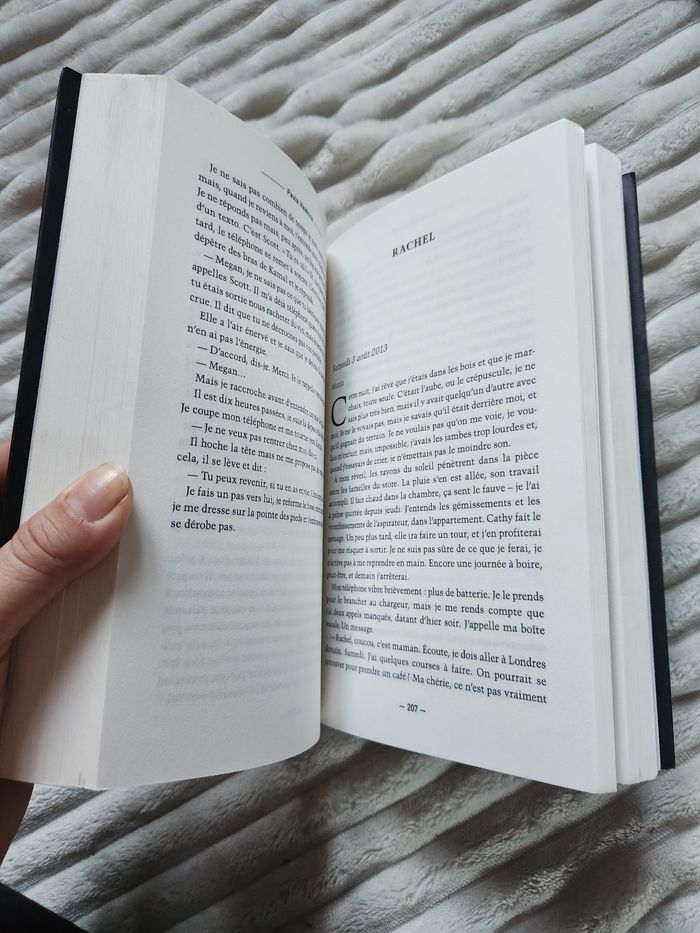 La Fille du train – Paula Hawkins (broché, très bon état) - photo numéro 4