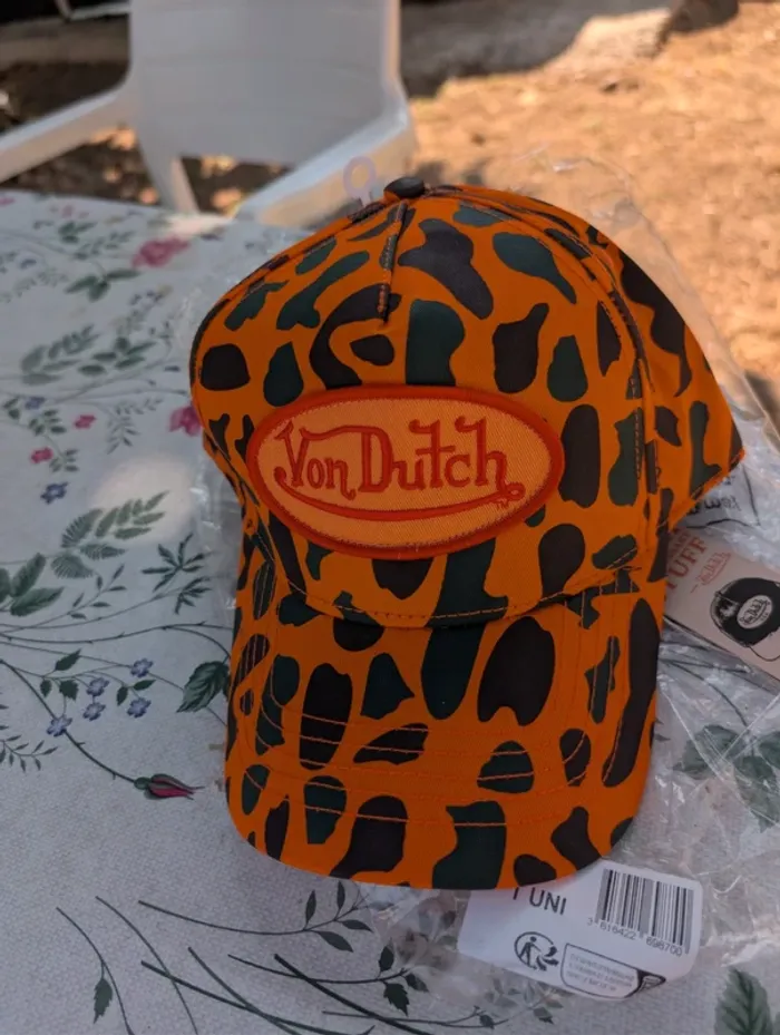 Casquette von dutch. Neuf - photo numéro 2