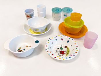 Lot vaisselle bébé 15 pièces : bols, assiettes, gobelets