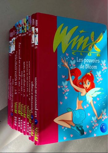 Lot de 12 livres Winx