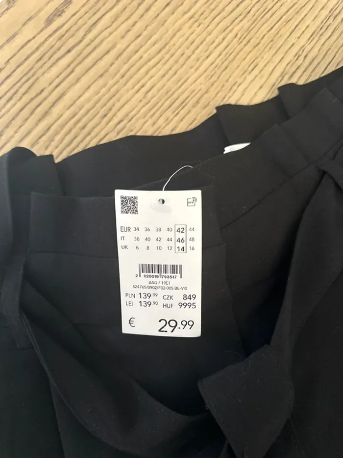 Pantalon noir - photo numéro 6