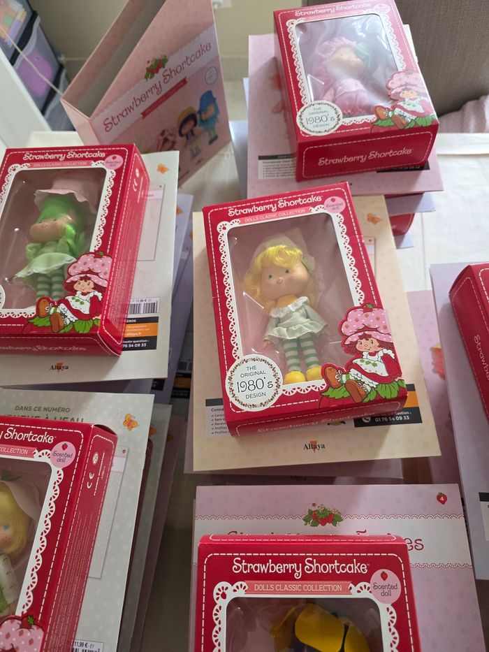 Lots de 28 poupée  collection  charlotte aux fraises - photo numéro 5