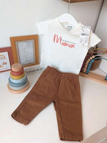 Ensemble pantalon  t-shirt 6mois  maman