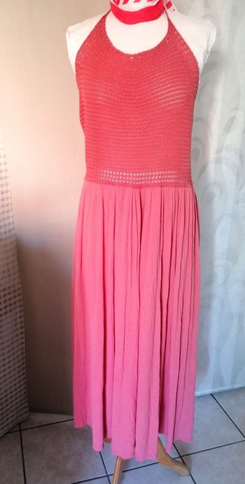 Robe été longue légère marque Uno piu uno. Taille L. Neuve