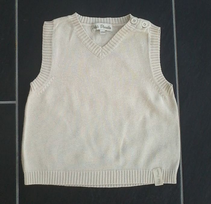 Pull col V sans manches