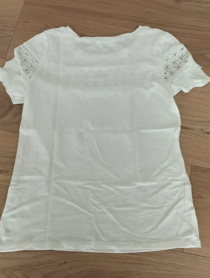 Tee shirt blanc avec dentelle Promod 36 - photo numéro 2