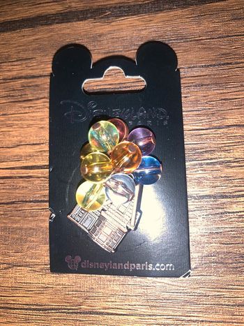 Pin’s la haut Disneyland Paris