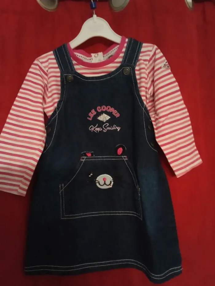 (106)robe en jean Lee Cooper avec son tee shirt manches longues 24 mois
