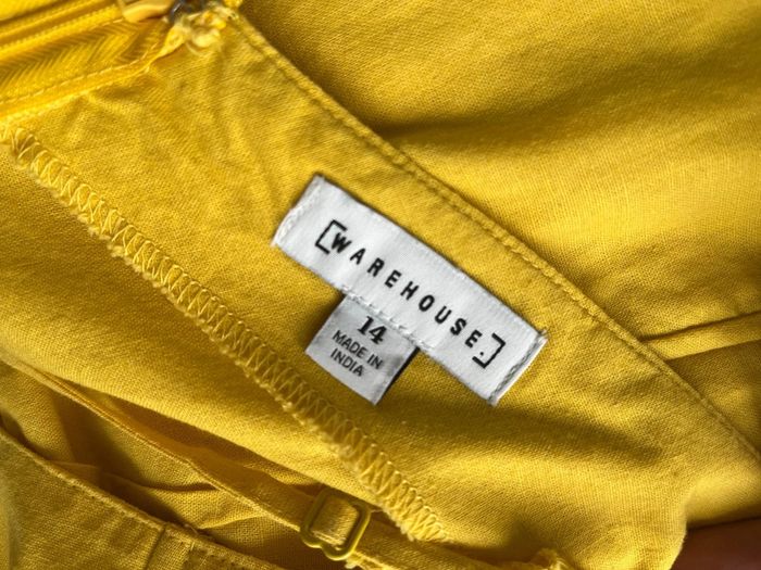 Robe jaune - photo numéro 4