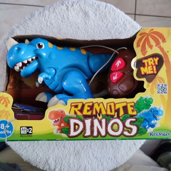 Dinosaure 18 mois filoguidé neuf