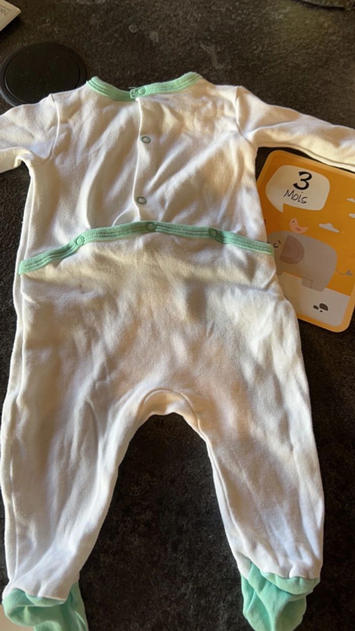 Pyjama fin 3 mois - photo numéro 2