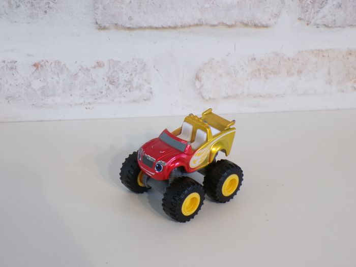 Monster Trucks - Blaze - Les monstres Machines  (J5)