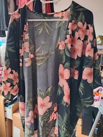 Belle Veste fine et légère kimono, motifs floraux- T40 / L - Shein