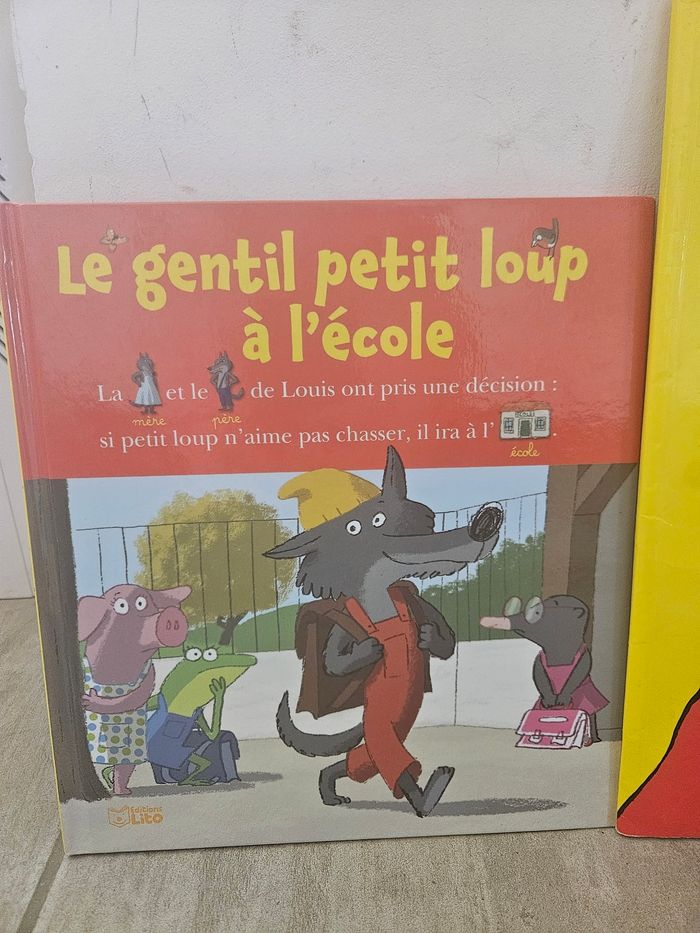 Livre Petit loup à l'école+ loulou - photo numéro 2