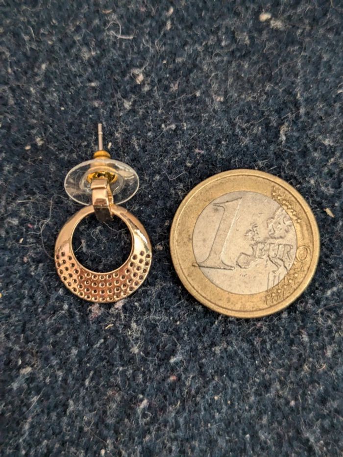 Petites créoles dorées - photo numéro 3